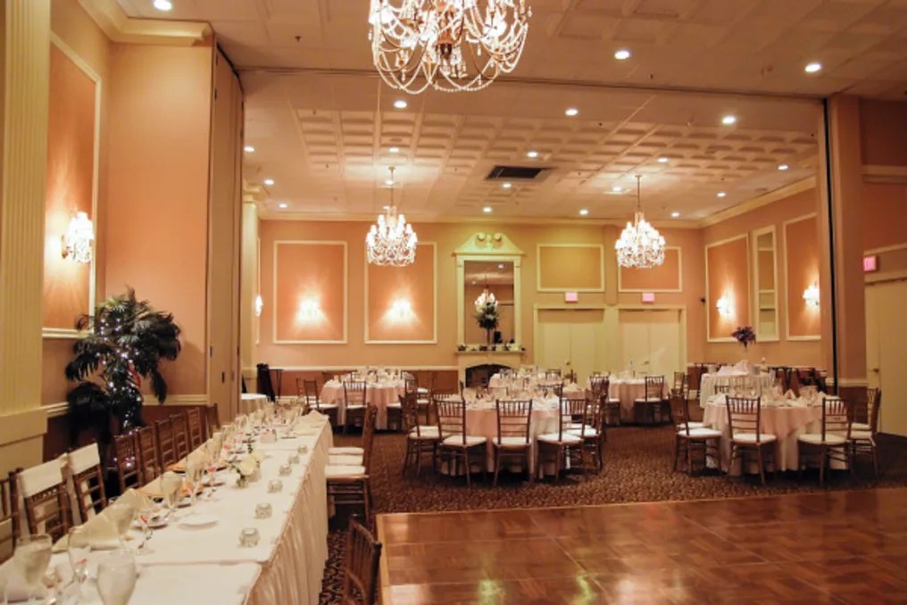 Maggio's Ballroom at Hampton Square #13