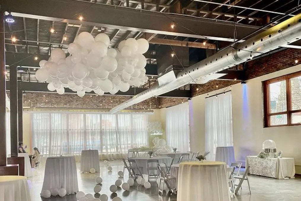 The Monarch Room #15