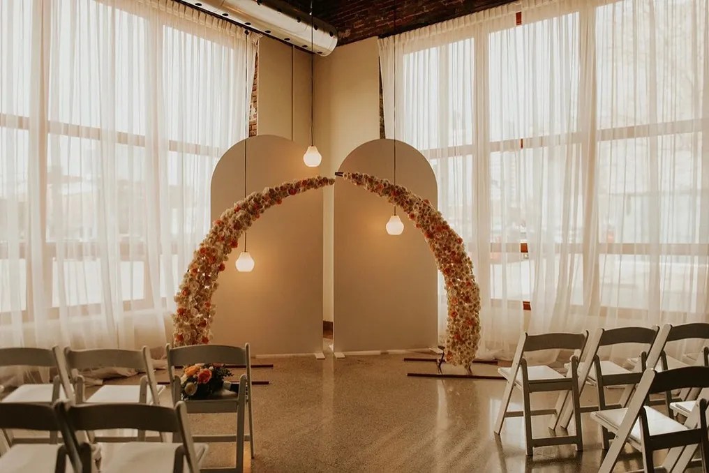 The Monarch Room #18
