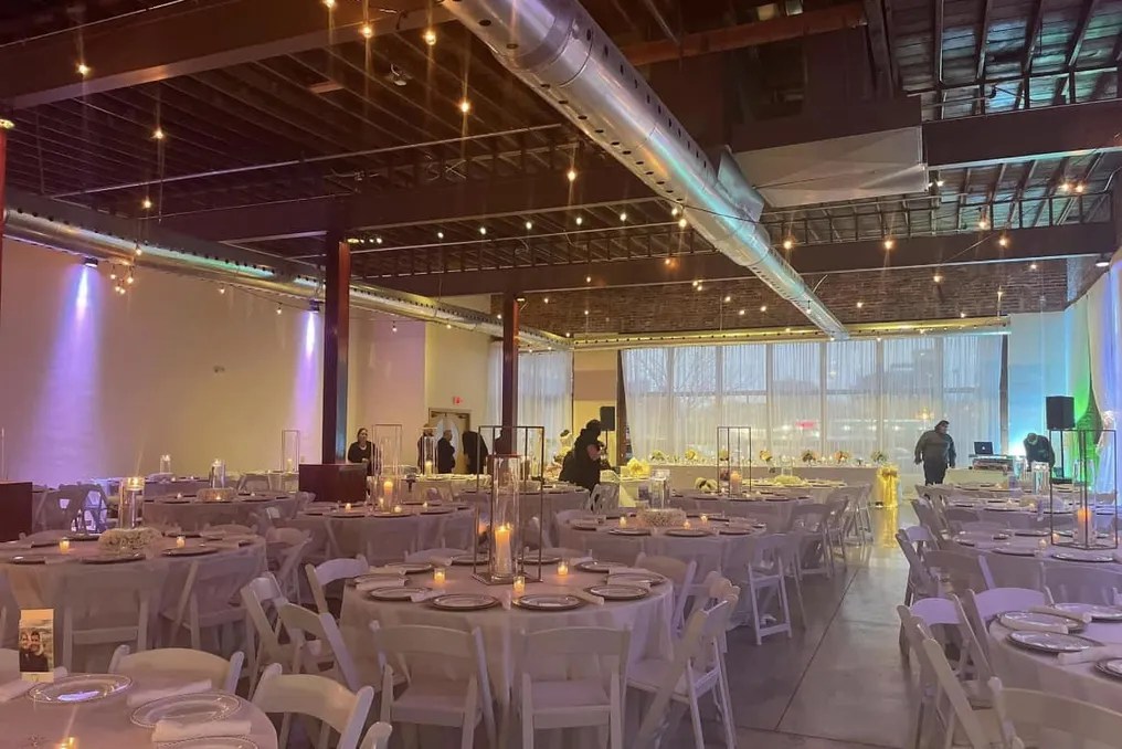 The Monarch Room #19