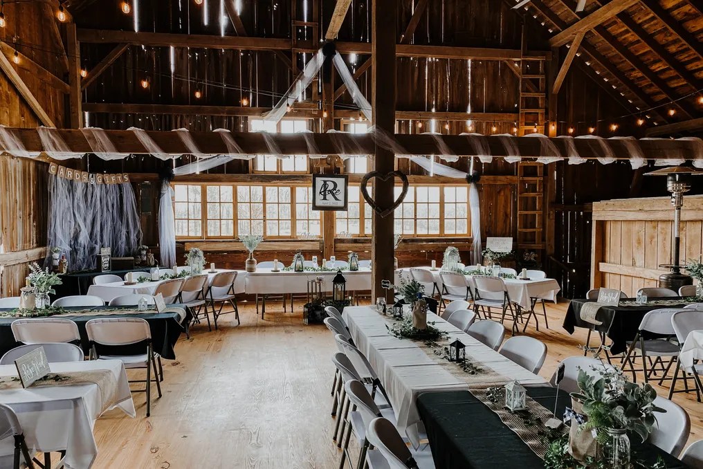 Tall Oaks Barn #5