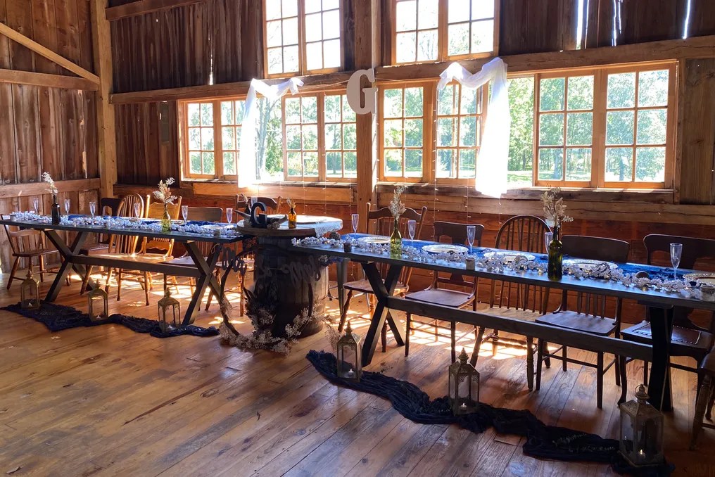 Tall Oaks Barn #17