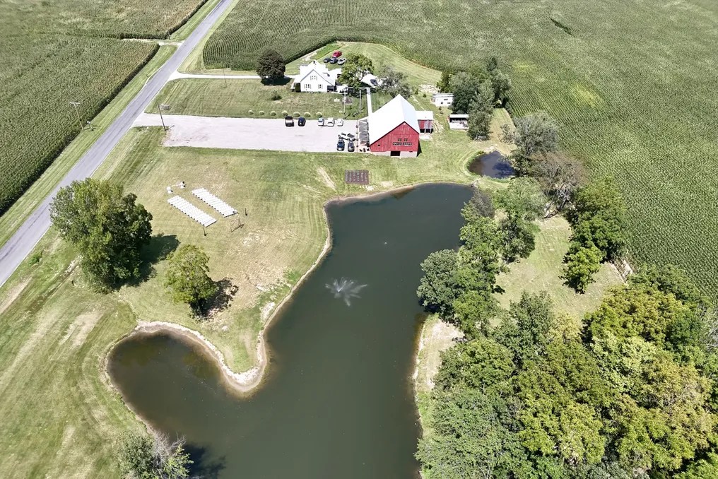 Tall Oaks Barn #21