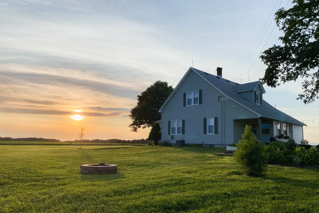 Tall Oaks Barn #30