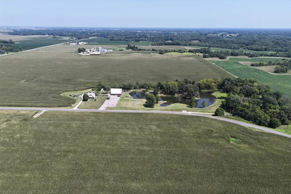 Tall Oaks Barn #52