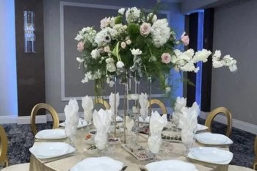Vatican Banquet Hall #6