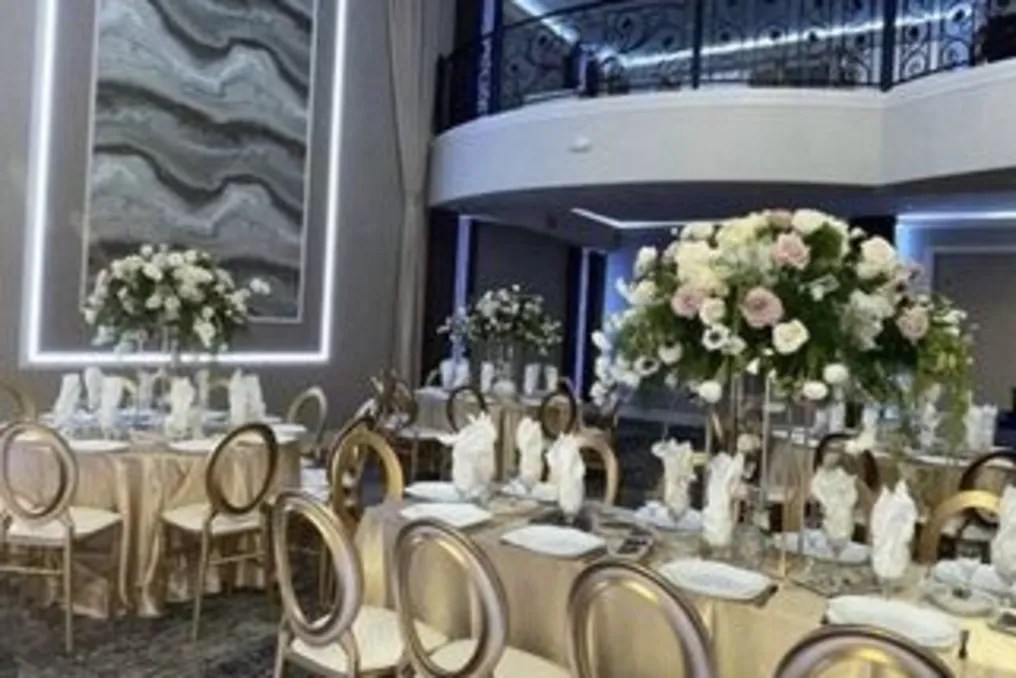 Vatican Banquet Hall #10