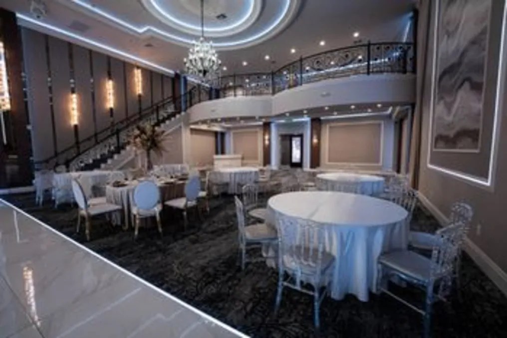 Vatican Banquet Hall #11
