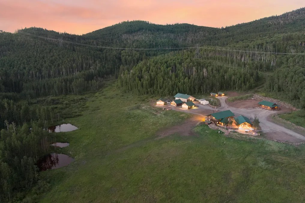 Electric Mountain Lodge #11