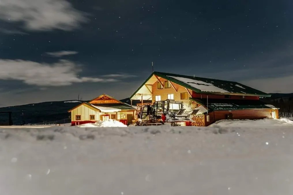 Electric Mountain Lodge #63