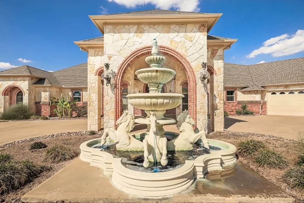 The Dream Ranch #24