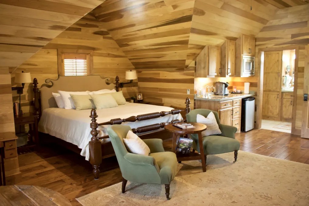 Buffalo Point Retreat #5