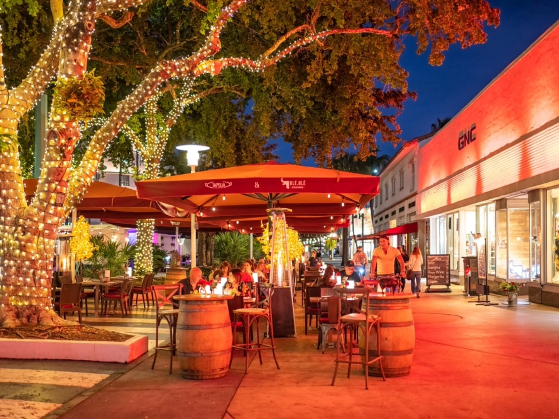 Gedeckter Restauranttisch in Miami Beach Lincoln Road