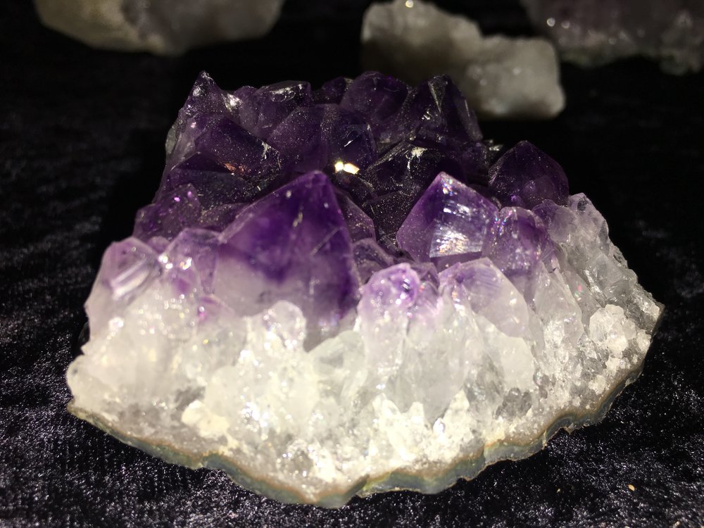 gemstones for purchase at Raccoon Mountain RV park in Chattanooga