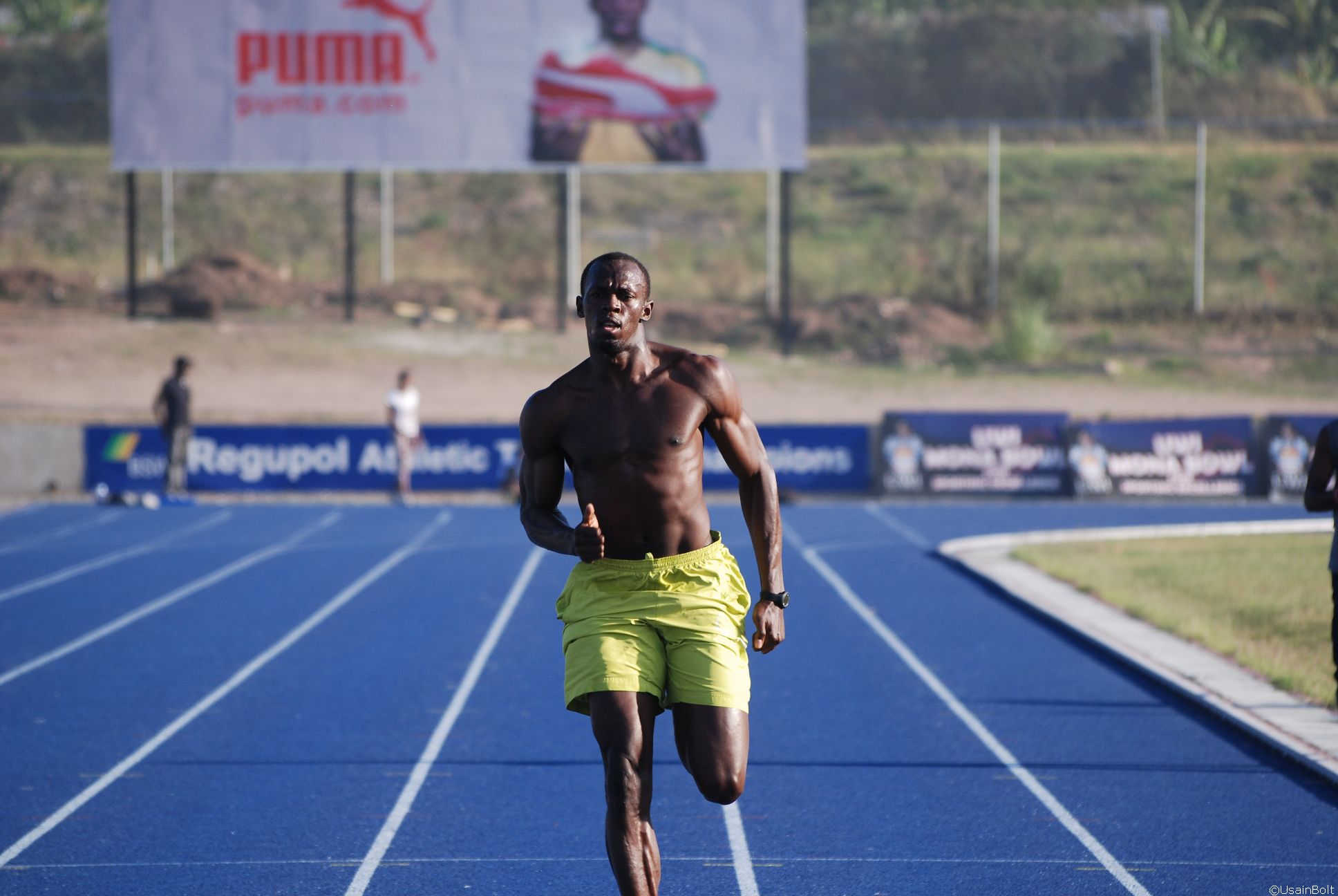 Leo bolt, oj, cd, oly (/ ˈ juː s eɪ n /; Usain Bolt | Training in Kingston, March 2011