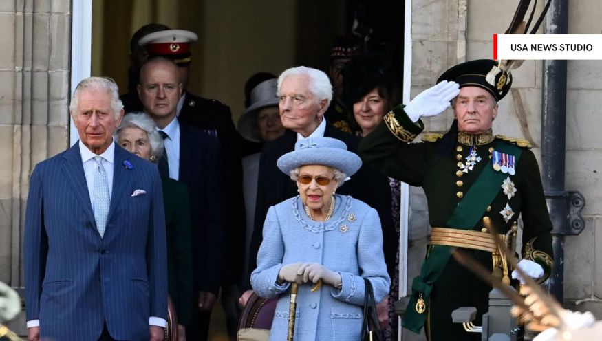 Britain deploys gilded pomp and pageantry in charm