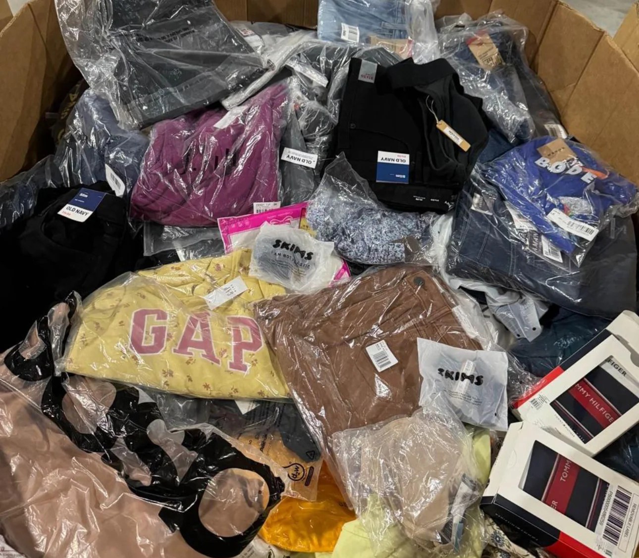 clothing pallets wholesale