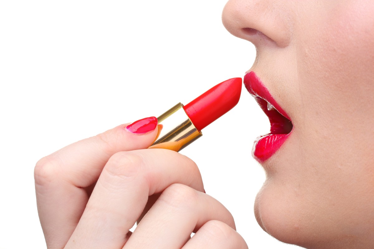 Choosing the best red lipsticks for mature women