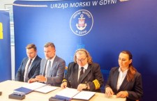 Umowa na przebudowę usteckich falochronów podpisana - ustka24.info