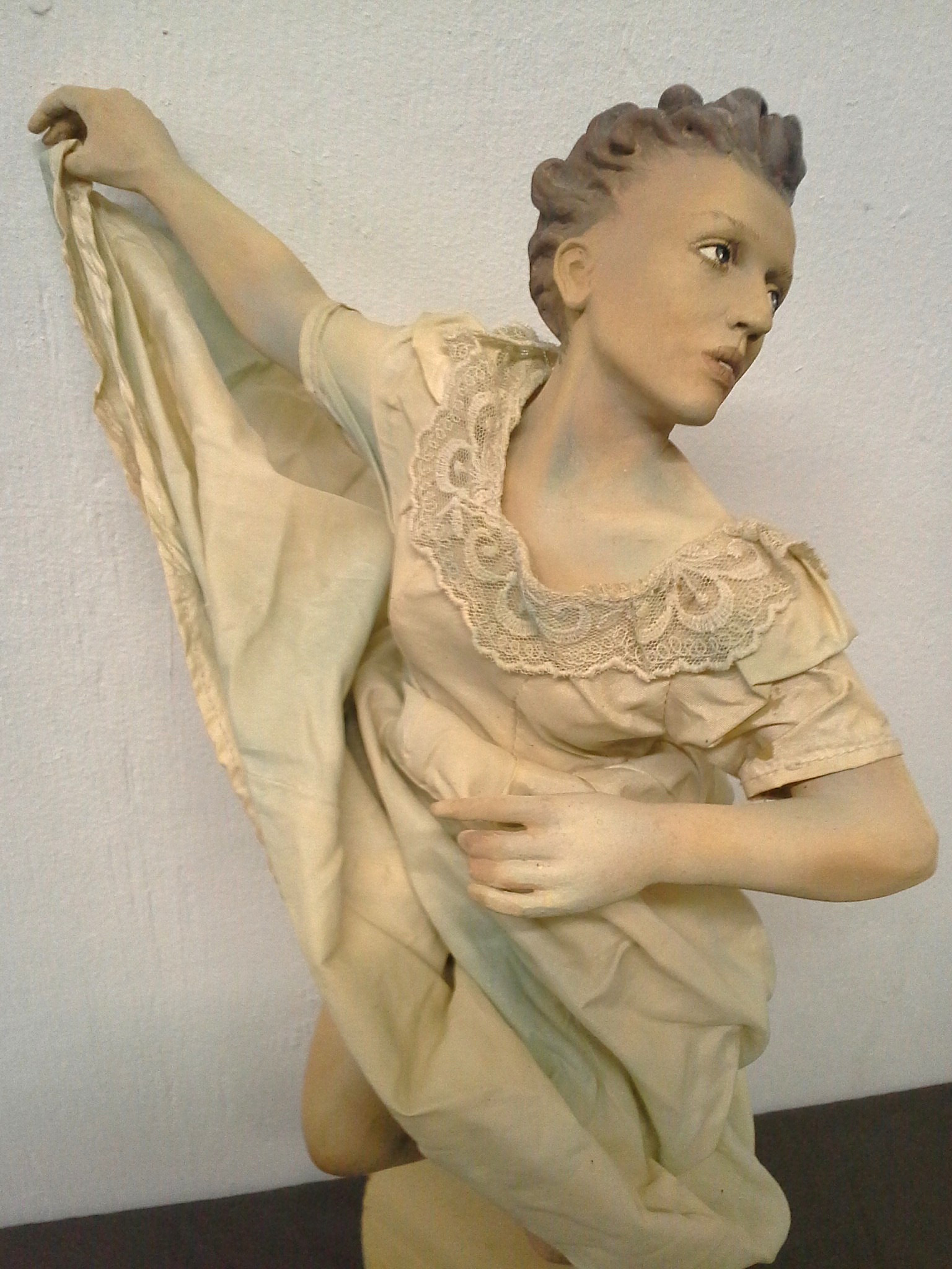 Catherine in motion, detail