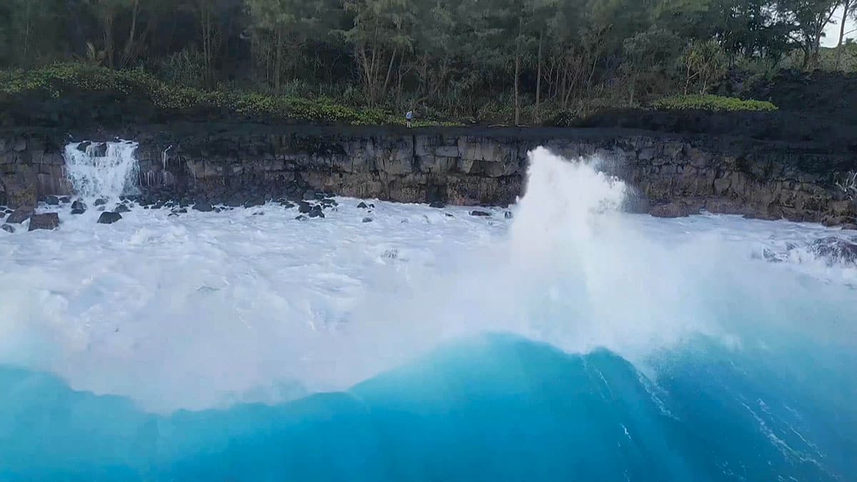 Consistent Waves