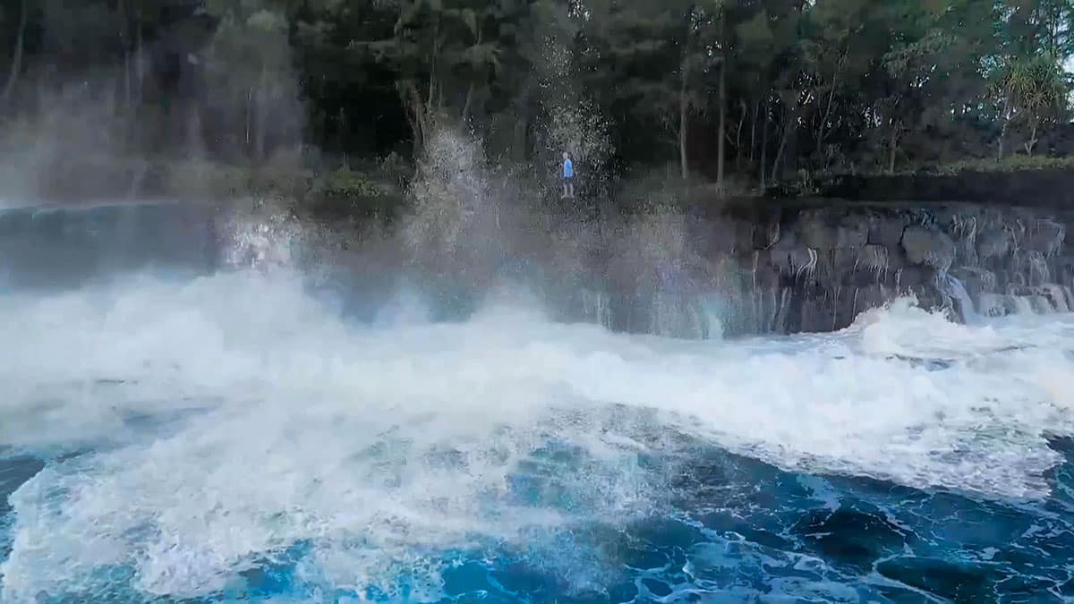 Hawaii Waves - Big Island