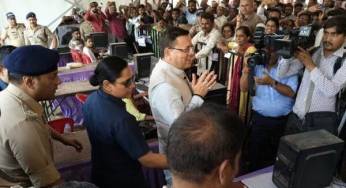मुख्यमंत्री पुष्कर सिंह धामी व्यस्थाओं का जायजा लेने पहुंचे हरिद्वार चारधाम यात्रा पंजीकरण स्थल पर