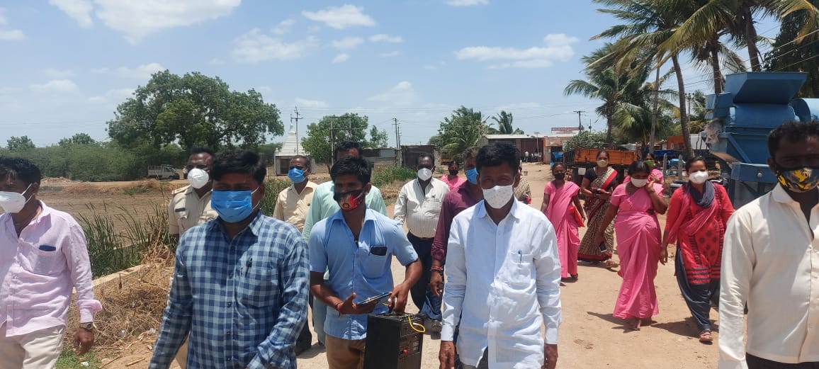 ಹುನಗುಂಡಿಯಲ್ಲಿ ಟಾಸ್ಕ್ ಪೋರ್ಸ್ ಸಮಿತಿ ಯಿಂದ ಕರೋನ ಜಾಗೃತಿ ಅಭಿಯಾನ