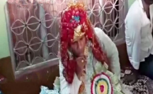 ಬುಲೆಟ್ ಕೊಟ್ರ ತಾಳಿ ಕಟ್ತಿನಿ ಅಂತ ಪಟ್ಟು ಹಿಡಿದ ವರನಿಗೆ ಏನಾತು ನೋಡ್ರಿ..