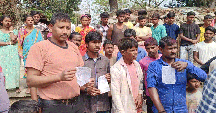 Mathabhanga | ‘সমস্ত বাজনার যন্ত্রপাতি ভেঙে দেয়’, দোল উৎসব চলাকালীন পুলিশি হামলার অভিযোগ গ্রামবাসীর!  