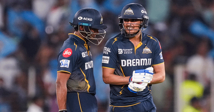 IPL | বৃথা গেল রাহুলের ‘ক্লাসিক’ শতরান, শুভমান-সুদর্শনের চওড়া ব্যাটে প্লে-অফে গুজরাত