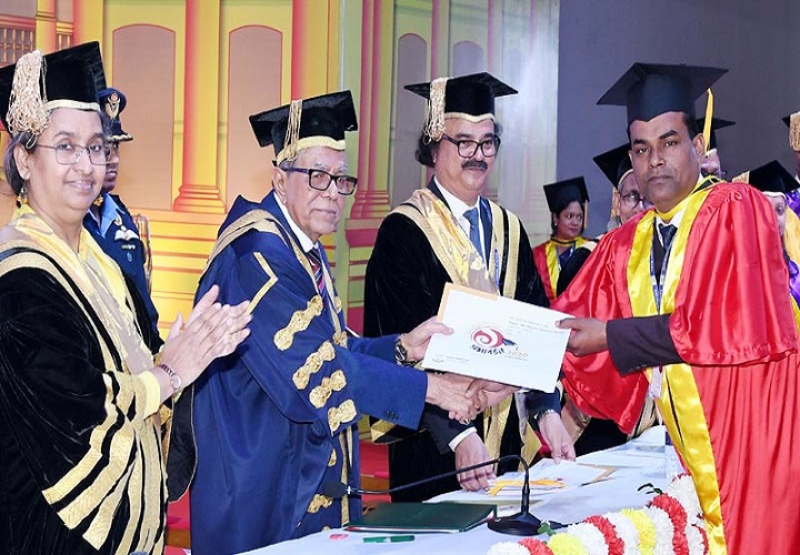 উপাচার্যদের নিষ্ঠা ও দক্ষতার পরিচয় দিতে হবে : রাষ্ট্রপতি