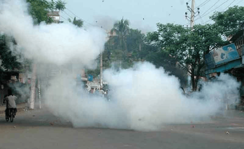 চাঁপাইনবাবগঞ্জে ককটেল বিস্ফোরণ, আহত ২ বোন