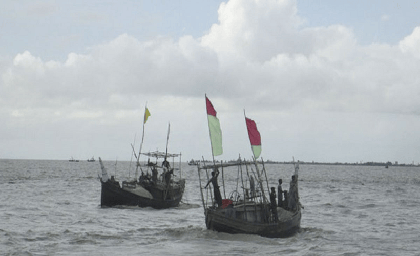 বঙ্গোপসাগরে ২ ট্রলারডুবিতে নিখোঁজ ৩১