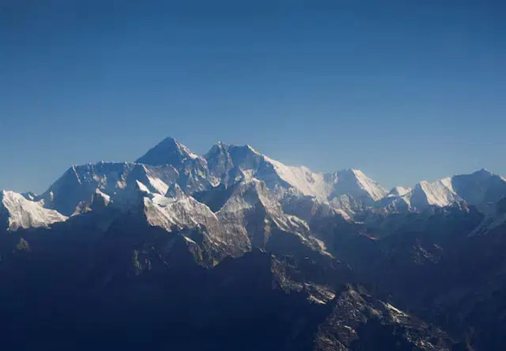 এভারেস্টে আরোহণের ফি ৩৬ শতাংশ বাড়ছে
