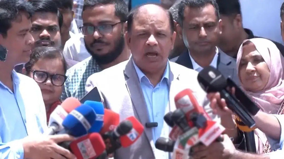তারেক রহমানকেও আয়নাঘরে নিয়ে নির্যাতন করা হয়েছিল: চিফ প্রসিকিউটর