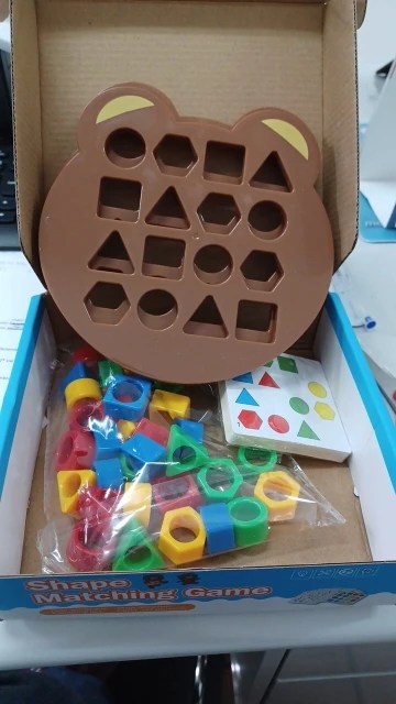 Montessori Väri- ja Muotopeli photo review