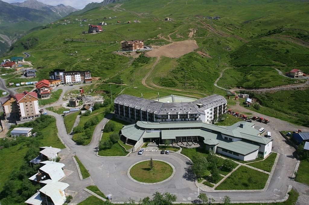 Гудаури находится в 120 км от. Kurort Gudauri Ceny I Tury Gudauri Ot Viva Georgia