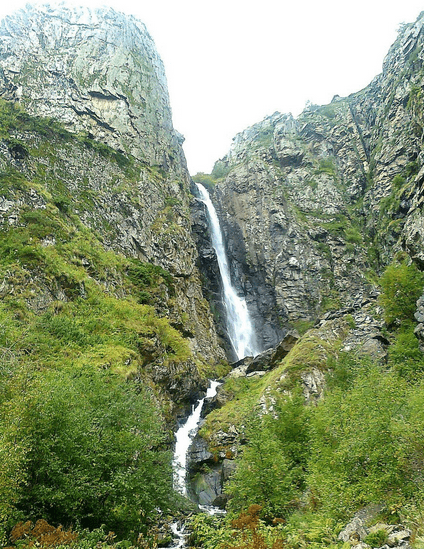 В этой статье мы расскажем все, что нужно знать про отдых в казбеги. Kazbegi Gruziya Ceny I Tury Na Kurort Kazbegi 2022 Ot Viva Georgia