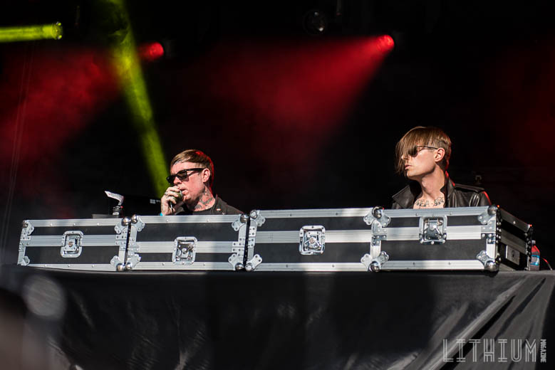 ColdCave_TimeFestival2016-2