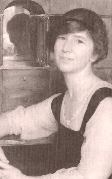 image of Freya Stark as a young woman