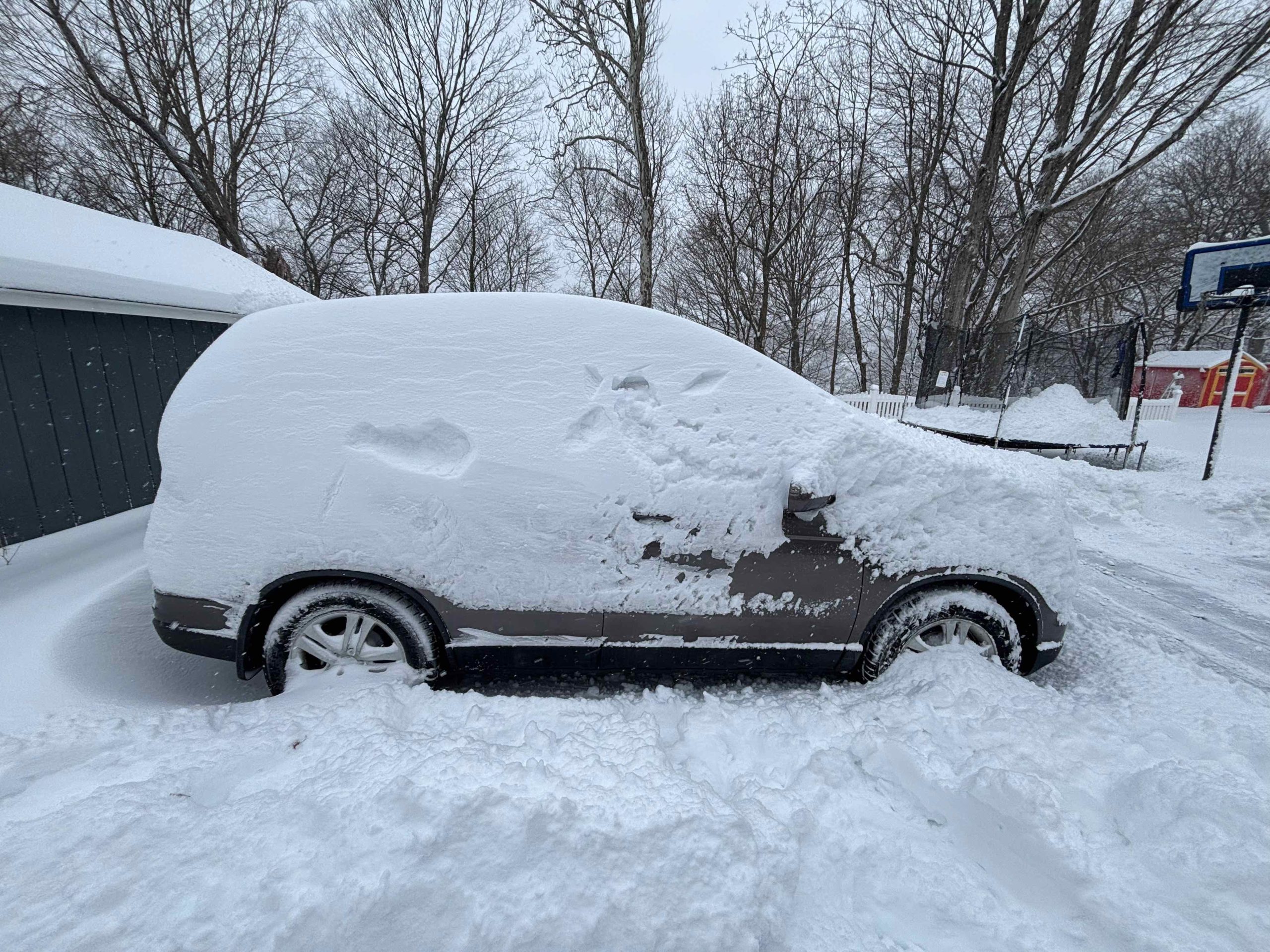 Nor'easter Hits Connecticut: School Closures, Snow Removal, and Safety Tips (2026)
