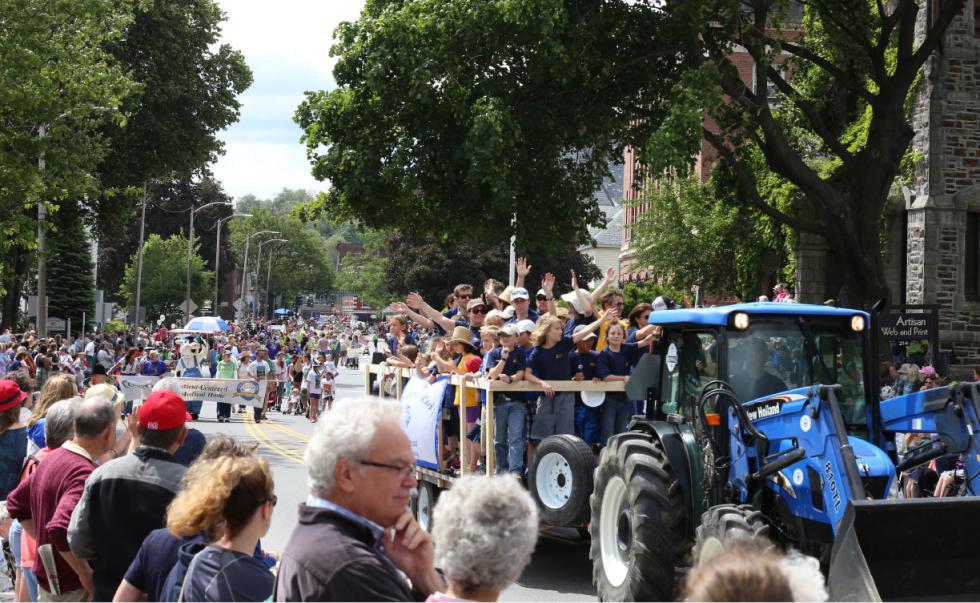 The Strolling of the Heifers in Brattleboro, Vt. - Micky Bedell/The Valley Advocate |