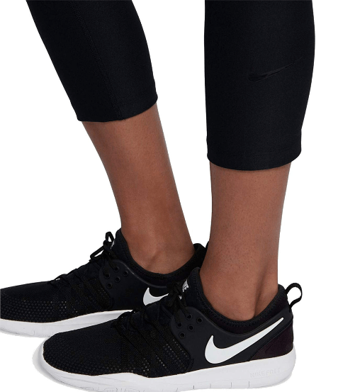 nike women's power training victory crops