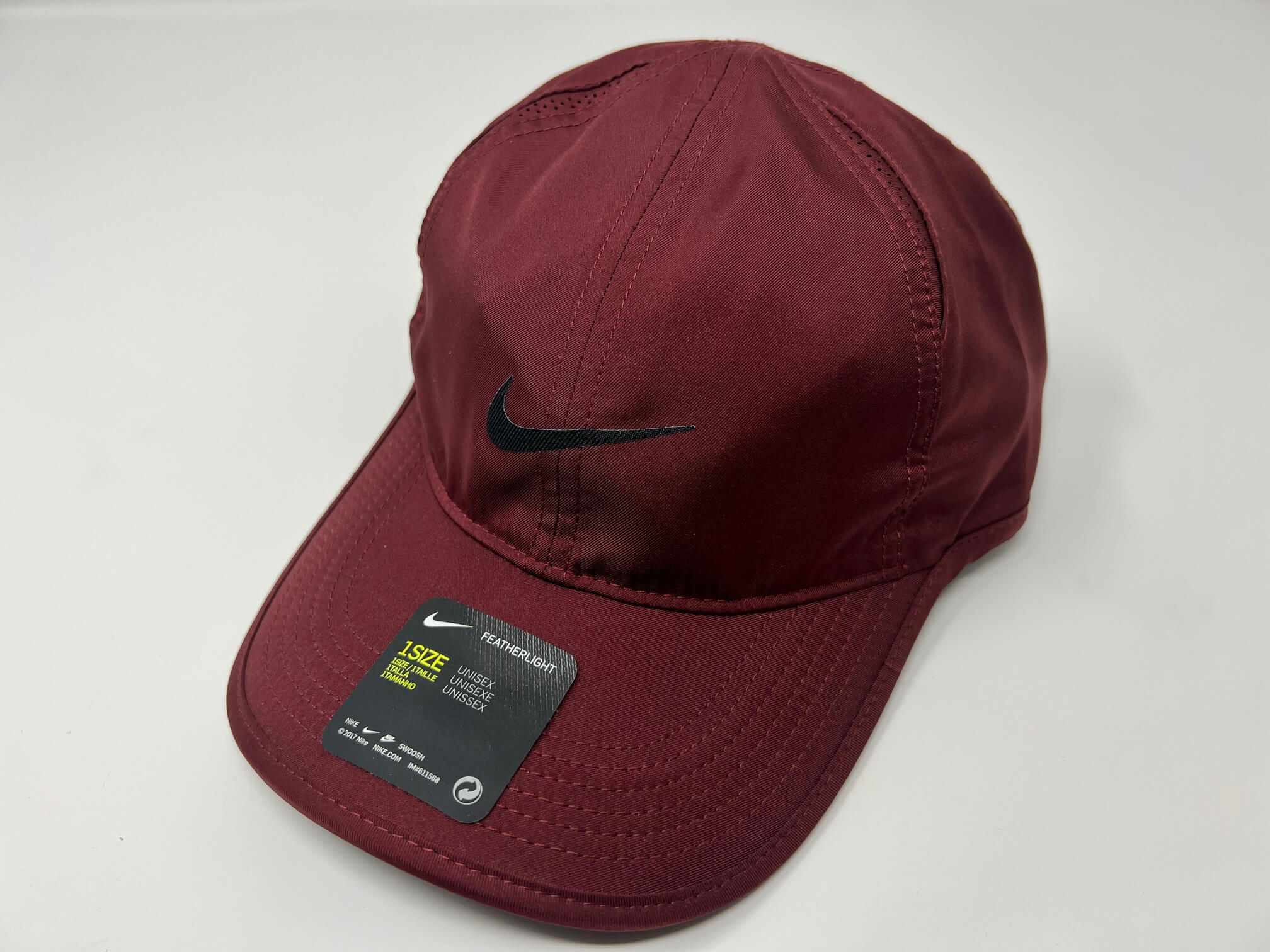 nike featherlight hat red