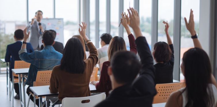 Comprehensive Training Elearning Management System - Download Professional City Pattern | Ultra HD