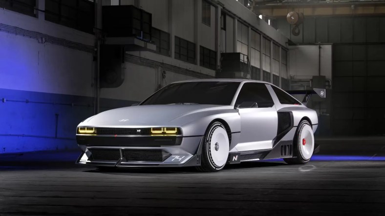 Hyundai N Vision 74: Ein futuristisches Muscle Car für die Wasserstoff-Ära 4 IMG 0540