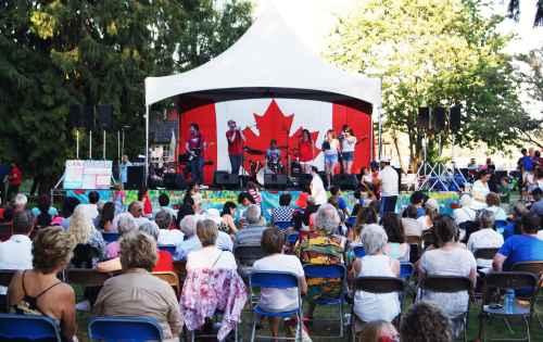 Canada Fan Zone Entertainer