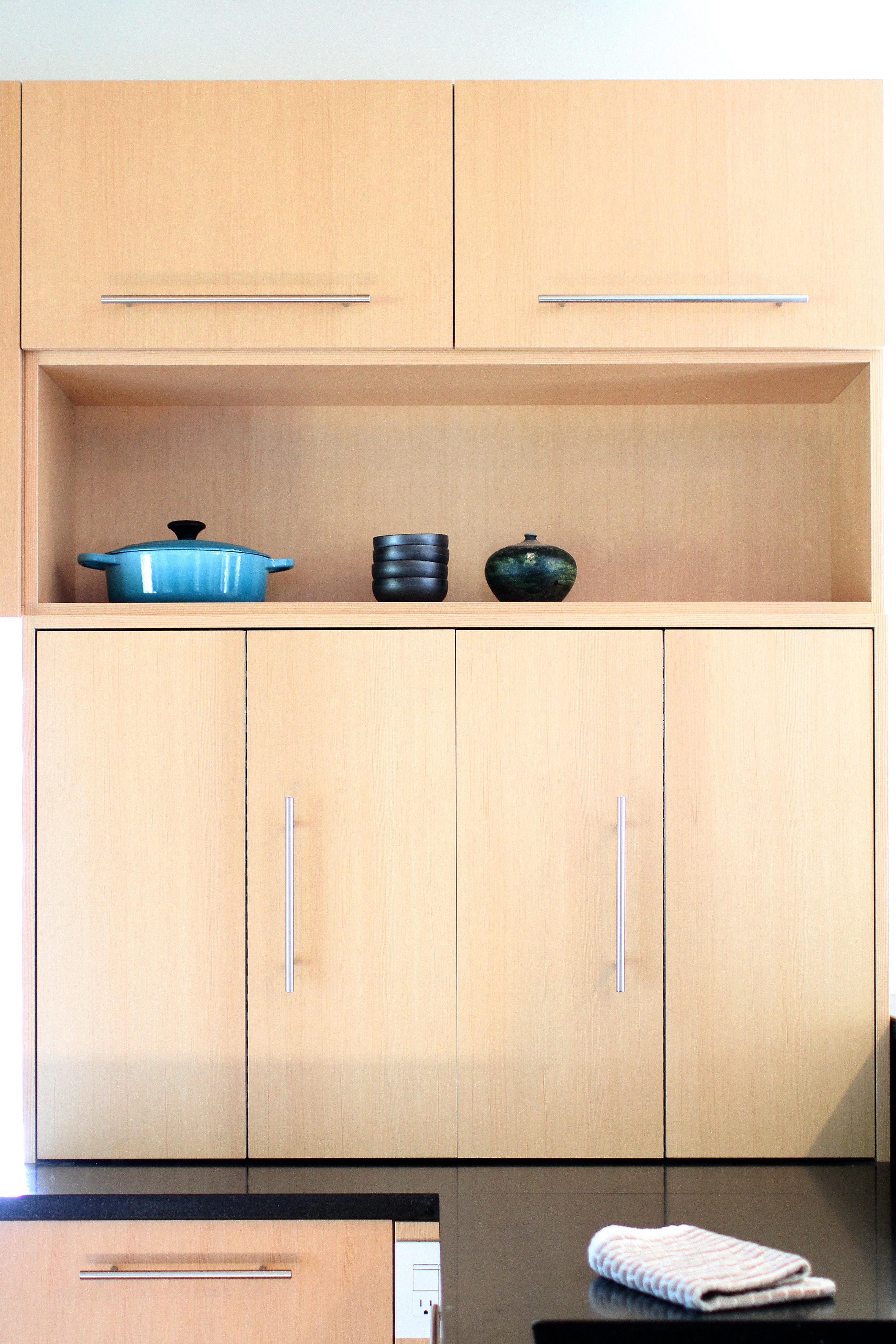 Elliot Kitchen, Pocket Door Detail