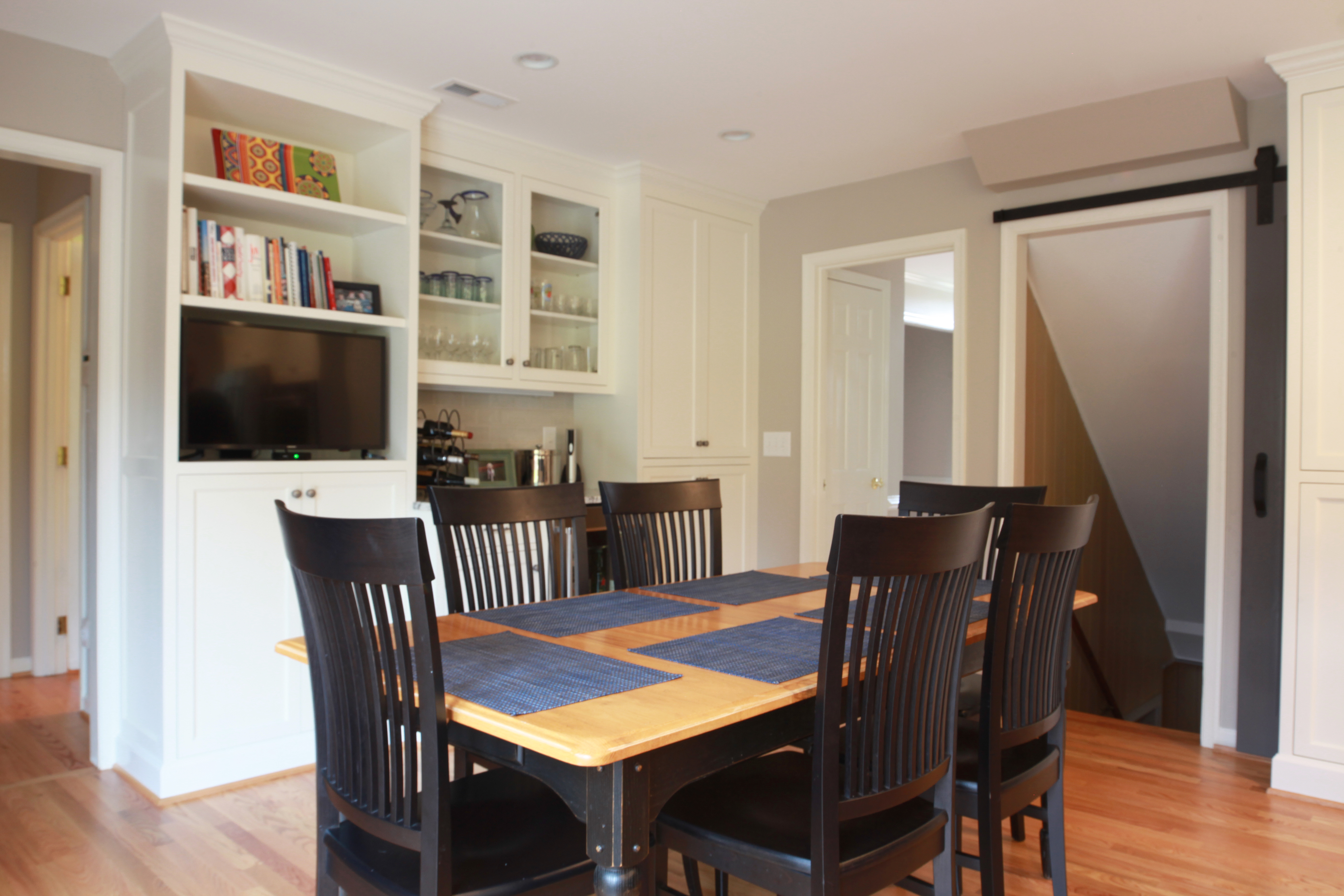 Kingston Kitchen, Dining Room